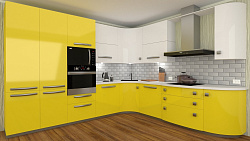 Большая угловая кухня с желтыми фасадами