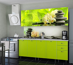 Кухня зеленого цвета с фотопечатью на фасадах
