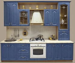Прямая кухня с синими фасадами